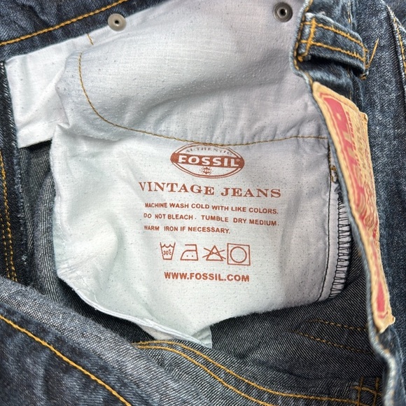Fossil Vintage Dark Wash Jeans Size 6 - Picture 10 of 11